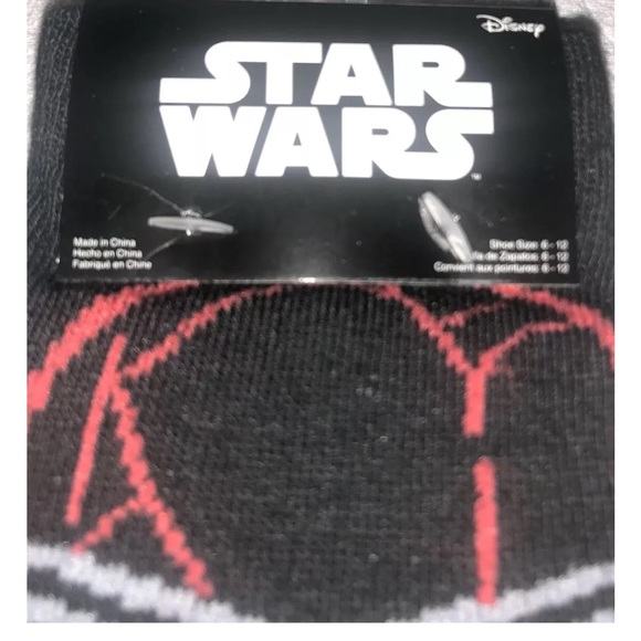Star Wars Kylo & Stormtrooper Crew Socks 2 Pair Men 6-12 Black Red w Helmet Ren - Picture 2 of 8